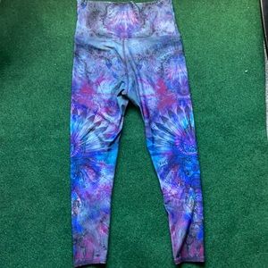 Women’s Medium Colorful Fitness Legging